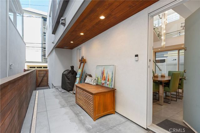 44 61st Place, Long Beach, CA 90803