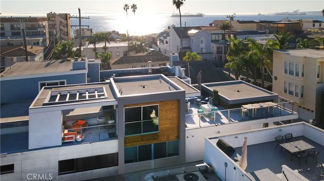 44 61st Place, Long Beach, CA 90803