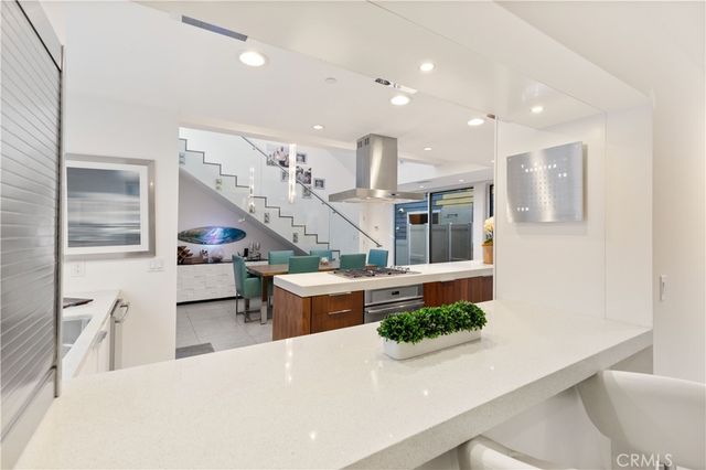 44 61st Place, Long Beach, CA 90803