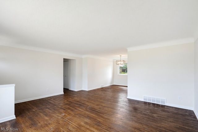 766 Radford Drive, Richmond Heights, OH 44143