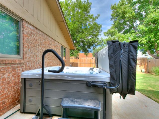 7921 NW 101st Street, Oklahoma City, OK 73162