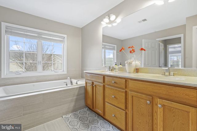 54 HARNESS WAY, Chesterfield, NJ 08515