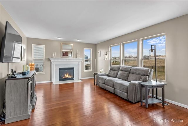 4902 Stillwater Road, Wonder Lake, IL 60097