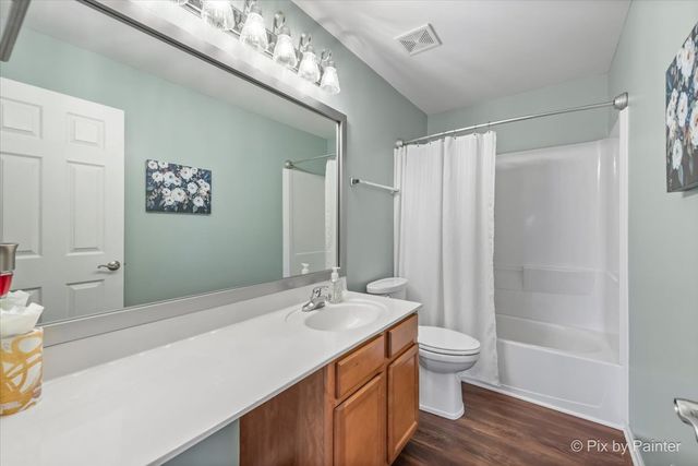 4902 Stillwater Road, Wonder Lake, IL 60097