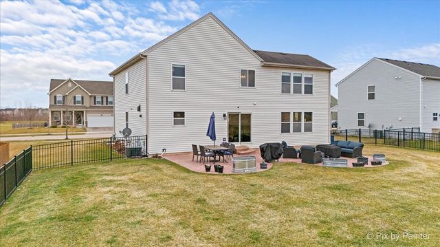 4902 Stillwater Road, Wonder Lake, IL 60097