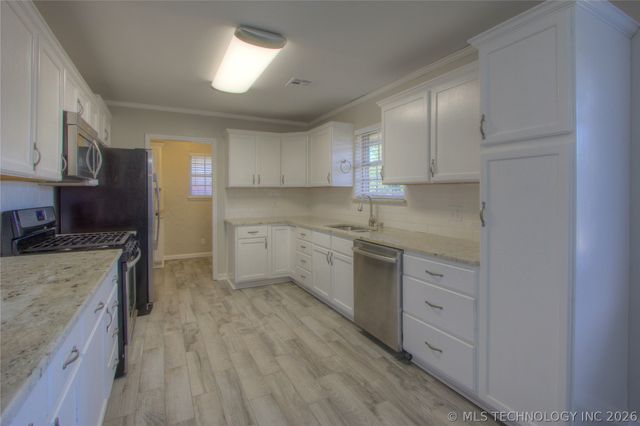 6635 E 54th Street, Tulsa, OK 74145