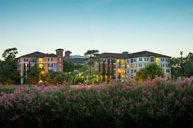 320 Jackson Hill Street 131, Houston, TX 77007