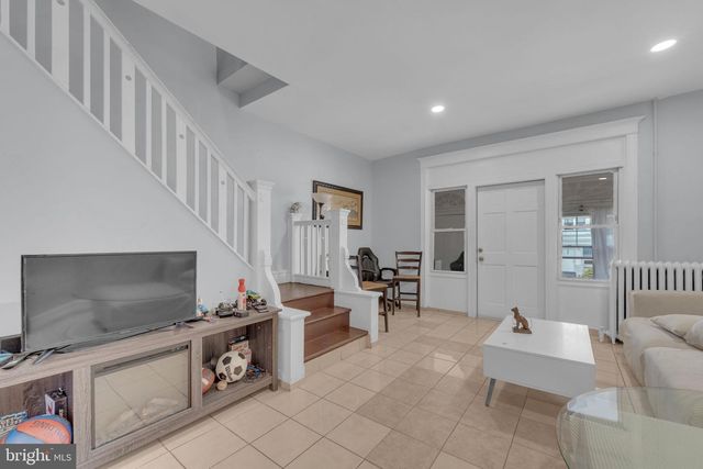 229 E ROCKLAND ST, Philadelphia, PA 19120