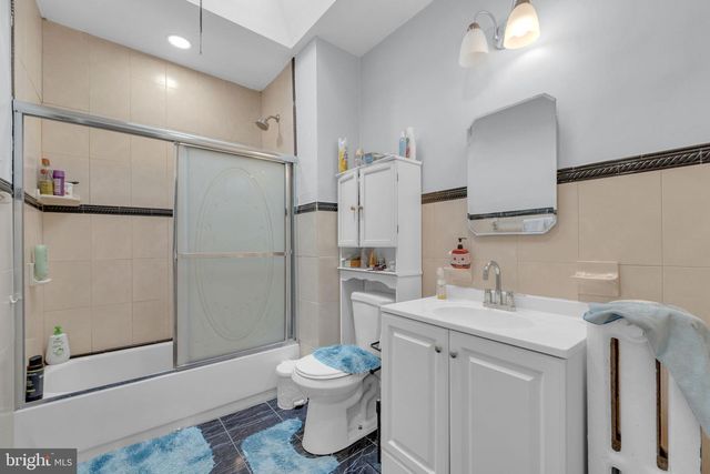 229 E ROCKLAND ST, Philadelphia, PA 19120