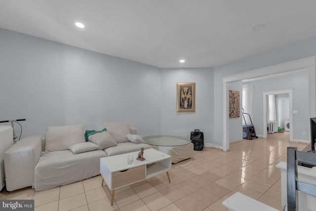 229 E ROCKLAND ST, Philadelphia, PA 19120