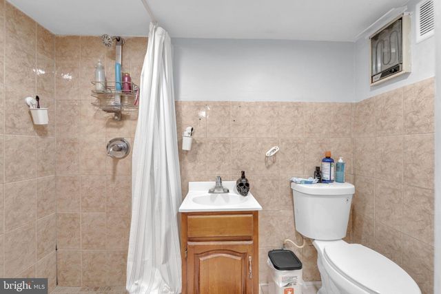 229 E ROCKLAND ST, Philadelphia, PA 19120