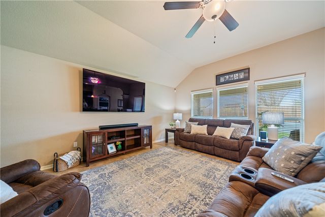 7914 Pavo Real St, Corpus Christi, TX 78414