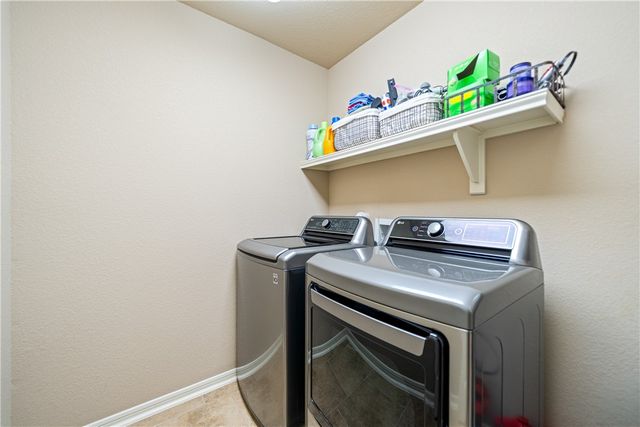 7914 Pavo Real St, Corpus Christi, TX 78414