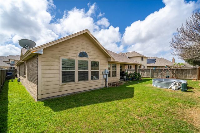 7914 Pavo Real St, Corpus Christi, TX 78414