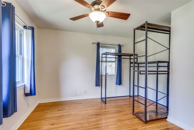 4517 Donnelly Avenue, Fort Worth, TX 76107