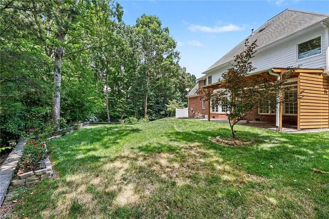 3211 Timberoak Court, Greensboro, NC 27410