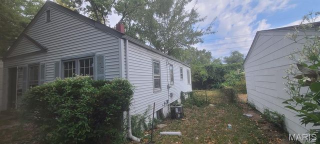 8027 Aline Avenue, Berkeley, MO 63134