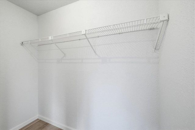 4 Knights Bridge Dr Apt 206, Nashua, NH 03063