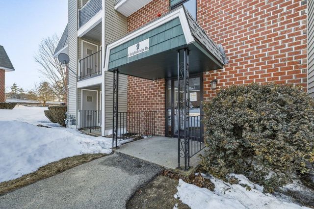 4 Knights Bridge Dr Apt 206, Nashua, NH 03063