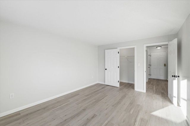 4 Knights Bridge Dr Apt 206, Nashua, NH 03063