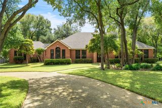 518 Riverwood Drive, Belton, TX 76513