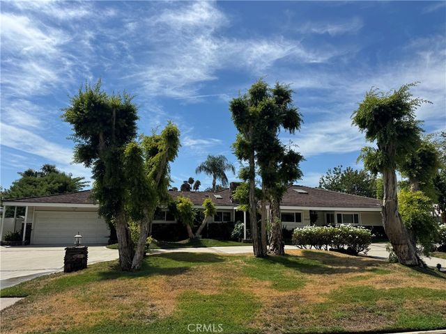 17410 Knapp Street, Northridge, CA 91325