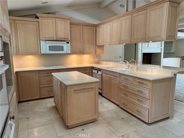 17410 Knapp Street, Northridge, CA 91325