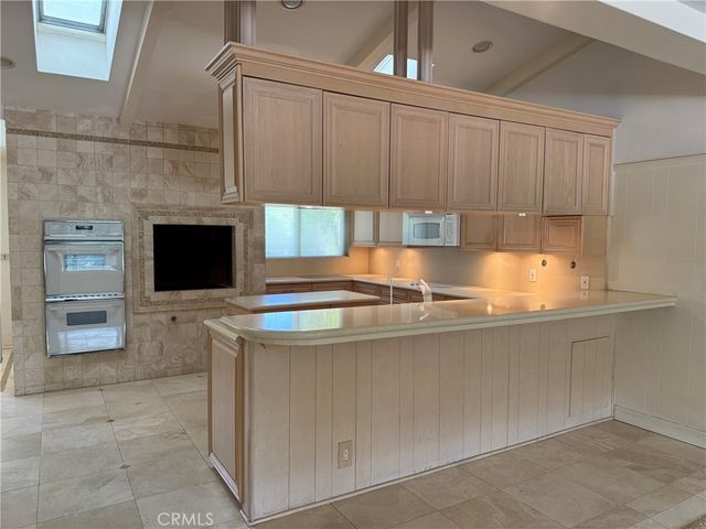 17410 Knapp Street, Northridge, CA 91325