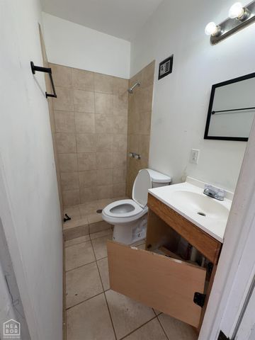 1012 W Huntington Avenue, Jonesboro, AR 72401