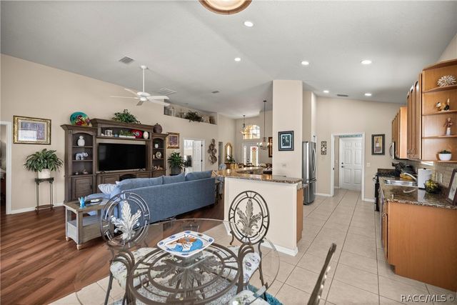 1323 W Skyview Crossing Drive, Hernando, FL 34442