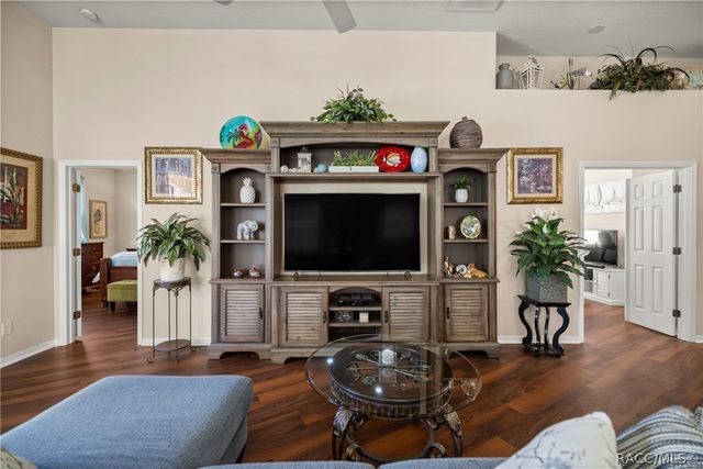 1323 W Skyview Crossing Drive, Hernando, FL 34442