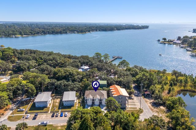 160 Westview Avenue, Valparaiso, FL 32580