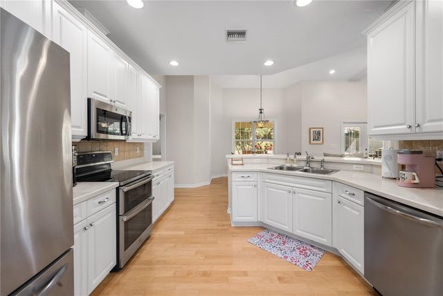 7418 WHITE OAKS ROAD, Alachua, FL 32615