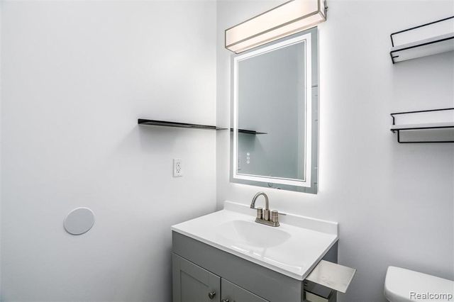 89 W Philadelphia Street 8, Detroit, MI 48202