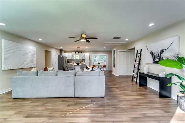 1271 Byewood SW Lane, Atlanta, GA 30310