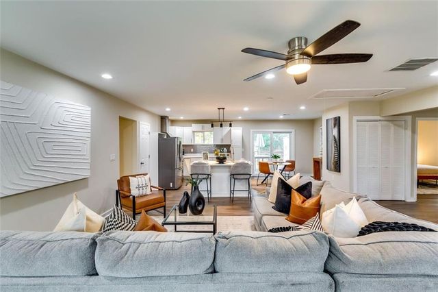 1271 Byewood SW Lane, Atlanta, GA 30310