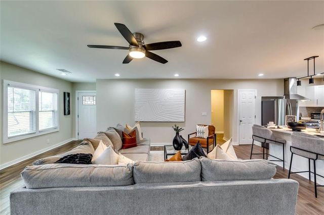 1271 Byewood SW Lane, Atlanta, GA 30310