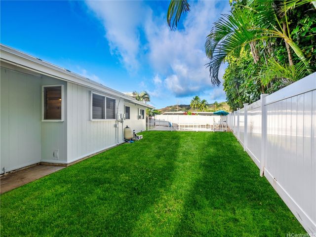 545 Ka Awakea Place, Kailua, HI 96734