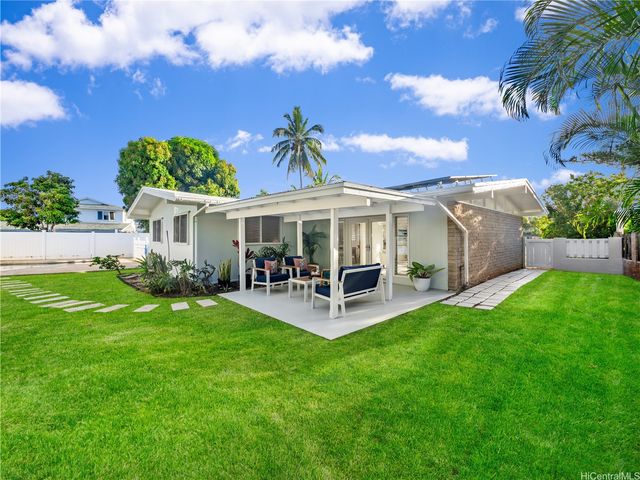 545 Ka Awakea Place, Kailua, HI 96734