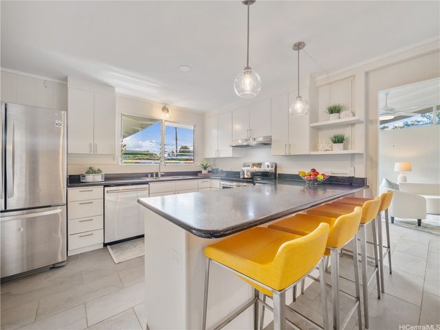 545 Ka Awakea Place, Kailua, HI 96734