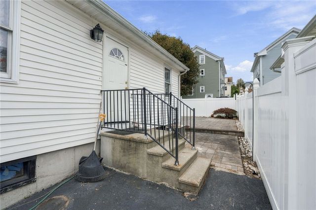 33 Huldah Street, Providence, RI 02909