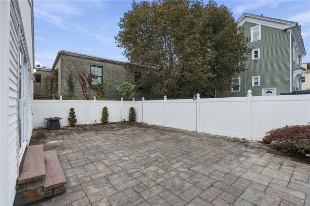33 Huldah Street, Providence, RI 02909