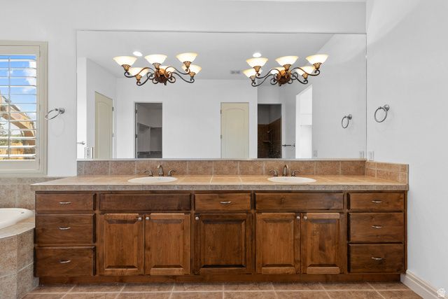 363 N LOST CREEK DR, St. George, UT 84770