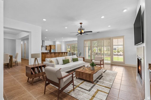 363 N LOST CREEK DR, St. George, UT 84770