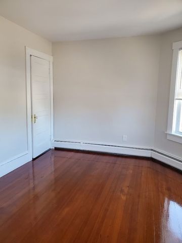 870 Moody 6, Waltham, MA 02453