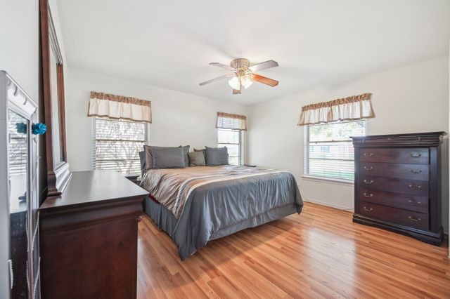 3209 Newcastle Drive, Dallas, TX 75220
