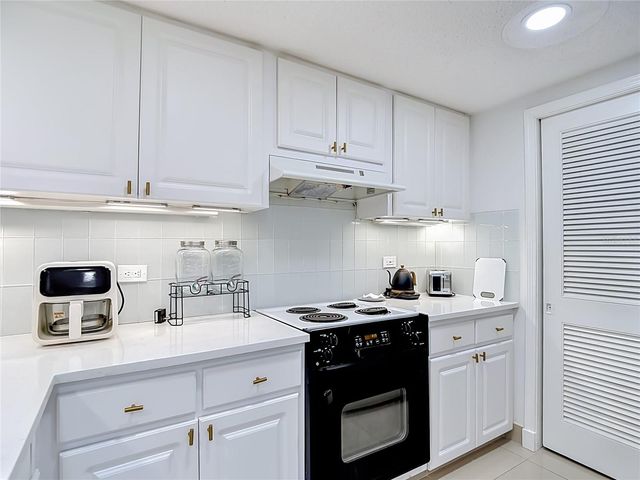 36750 US HIGHWAY 19 N 16-108, Palm Harbor, FL 34683