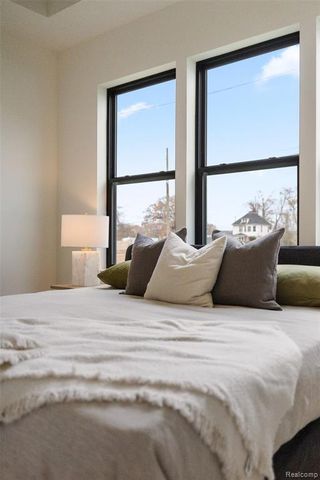 1752 Fischer Street, Detroit, MI 48214