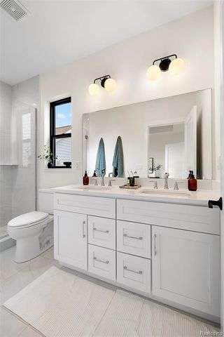 1752 Fischer Street, Detroit, MI 48214