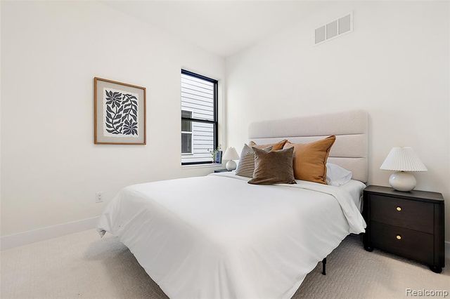 1752 Fischer Street, Detroit, MI 48214